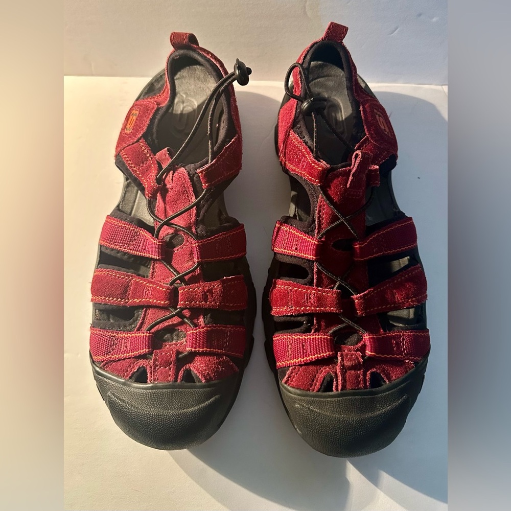 Skechers Hiking Sandals Women’s Size 10 SN 45394 Red Summer Water Shoes